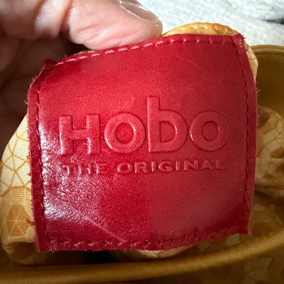 HOBO brand Yellow Leather Crossbody drawstring bag 9.5x7 - Picture 8 of 8